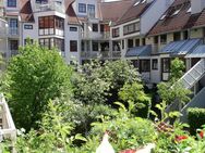 Absolut ruhig + idyllisch im Innenhof: 2-Zi.-Wohnung mit Wohnerker + Balkon - München