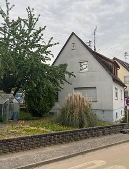 Omas Häuschen im Dornröschenschlaf - wer weckt es? - Oberstenfeld