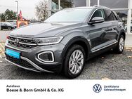 VW T-Roc, 1.5 TSI Style, Jahr 2023 - Marburg