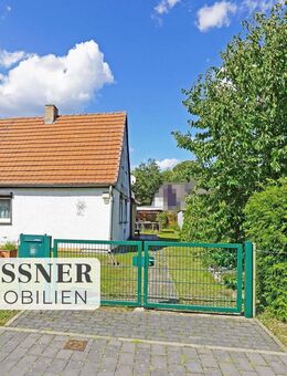 Ruhig gelegene Doppelhaushälfte mit Garage auf großem Grundstück in Finkenkrug - Falkensee