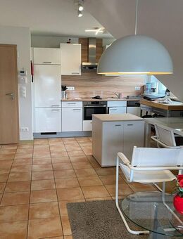 **Möblierte Single-Dachgeschosswohnung mit Balkon, Nähe Prüm** - Gondenbrett