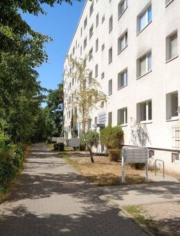 3 Raum Wohnung in Hohenstücken noch verfügbar - Brandenburg (Havel)