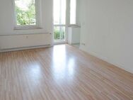 Tolle Wohnung mit Balkon - alle Räume zum Innenhof - Laminat ! - Chemnitz