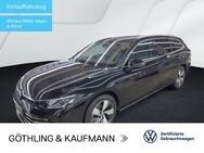 VW Passat Variant, 2.0 TDI Elegance, Jahr 2024 - Eschborn