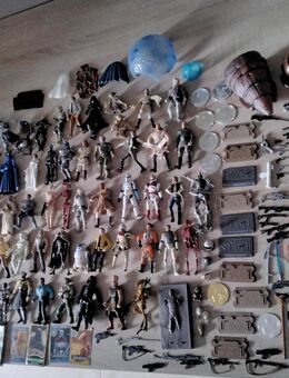 126 Star Wars Hasbro Kenner Figuren Raumschiffe XXL Zubehör 126 Stück Konvolut Dachbodenfund - Willebadessen