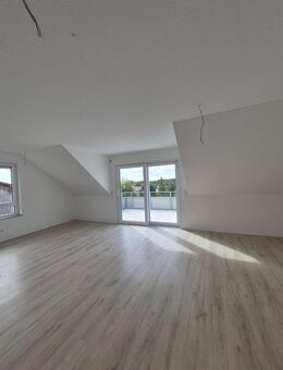 Helle und geräumige 3-Zimmer-Wohnung - Einziehen und Wohlfühlen! - Sachsenheim