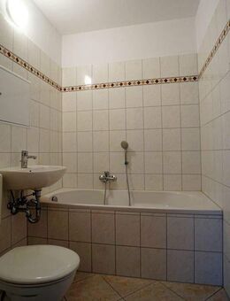 1 Raum - Seniorenwohnung mit Badewanne - Plauen