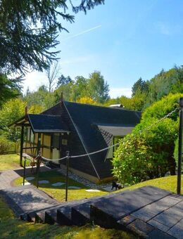 Ruhig gelegener, gepflegter Ferienbungalow mit Terrasse und Gartenhaus in Gerolstein-Hinterhausen - Gerolstein
