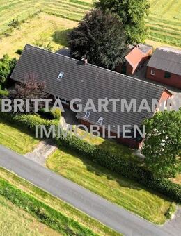 Sanierungsobjekt: Bauernhaus mit Nebengebäuden in ruhiger, ländlicher Lage - Filsum