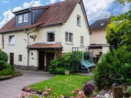 Familienfreundliches Wohnen: Einfamilienhaus mit liebevoll gestaltetem Garten in Büdingen - Büdingen