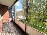 Sanierungsbedürftige Balkonwohnung 100 m zur S-Bahn Wandsbeker Chaussee - Hamburg