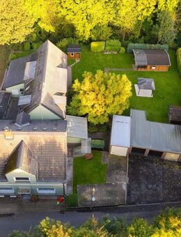 Gepflegtes Mehrfamilienhaus auf großem Grundstück in guter Lage von Bo-Hiltrop zu verkaufen - Bochum