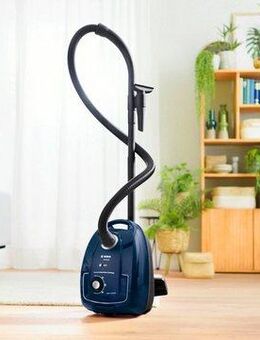 BOSCH Bodenstaubsauger BGD38BU2, 600 W, mit Beutel, aus 30 % recyceltem Kunststoff