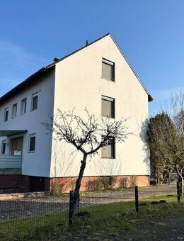 Attraktives Zweifamilienhaus mit großem Grundstück in naturnaher Lage - Braunschweig