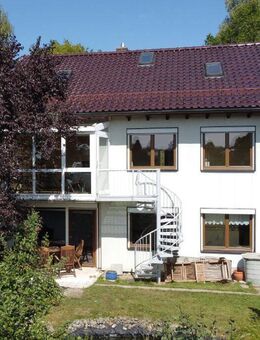 Einziehen und Wohlfühlen: Gepflegtes EFH im Coburger Süden mit idyllischem Garten - Coburg