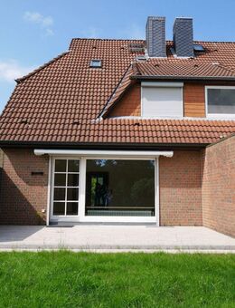 Solide DHH + Vollkell. + ausgeb. Spitzbd. + Garage - Henstedt-Ulzburg