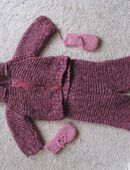 Babywinterjacke mit Hose und Handschuhen in 34117
