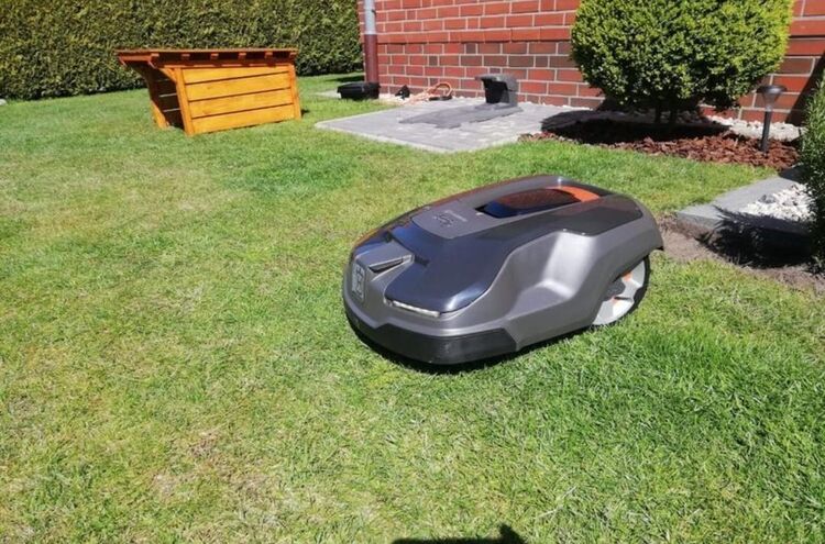 Installation von Mährobotern, Mover, Rasenroboter Rasenroboter - Getelo