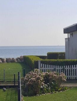 Strandbungalow mit Meerblick, ebenerdig im gepflegten Zustand in schöner Lage von Staberdorf auf Fehmarn. - Fehmarn