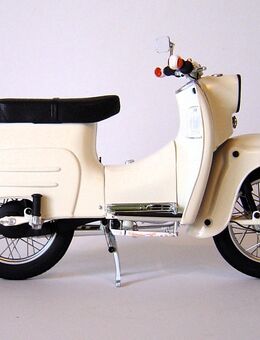 Simson im Maßstab 1:10 von Schuco, Schwalbe KR51/1 - Zella-Mehlis