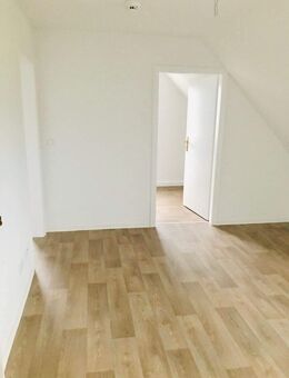 2026 DURCHSTARTEN: 2-Zimmer, Küche, Bad im Erdgeschoss - sofort verfügbar! - Lauenförde