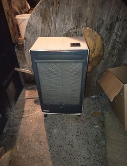 Gas Flasche ler plus Ofen - Pragsdorf