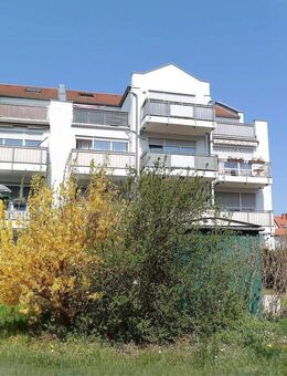 Sichere Kapitalanlage – gut geschnittene 2-Zimmer-Wohnung mit Außenstellplatz in Leipzig-Lindenthal - Leipzig