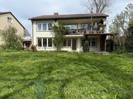 tolle Lage am Schloßberg! Zweifamilienhaus / Altbestand mit Entwicklungspotenzial - Stephanskirchen