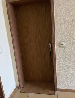 Renovierte 3-Zimmer Wohnung in 91207 Lauf - Lauf (Pegnitz)