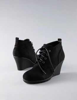 Aniston SHOES Ankleboots, Keilstiefelette in runder Form - NEUE KOLLEKTION