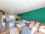 Freistehendes Einfamilienhaus mit Einliegerwohnung, Doppelgarage, Terrasse und zwei Balkonen - Overath