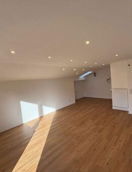 Erstbezug: Komplett sanierte 4-Zimmerwohnung - Lechbruck (See)