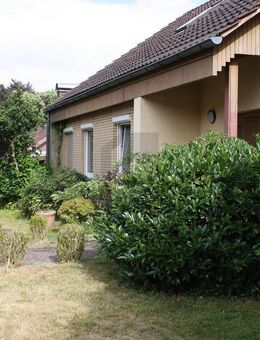 MEHRERE GENERATIONEN UNTER EINEM DACH - Uslar