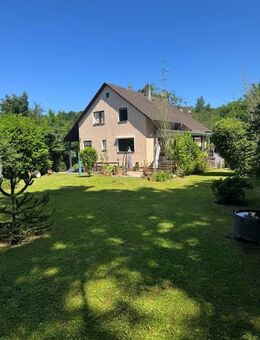 Schönes Einfamilienhaus mit tollem Garten in Waldrandlage! - Hirzenhain
