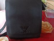 Kleine schwarze besondere Umhängetasche Handtasche - Hollern-Twielenfleth