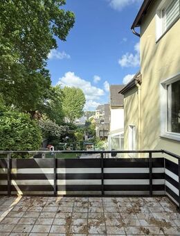 Vom Rohdiamanten zum Wohntraum ca. 107 m² Erstbezug nach Sanierung mit Balkon und 2 Stellplätzen - Gelsenkirchen