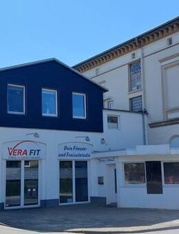 Wohn-und Geschäftshaus im Zentrum von Varel - Varel