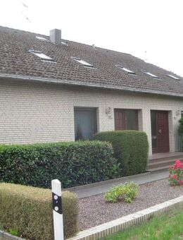 4-Familienhaus mit jeweils Garagen und Geräteräumen - Bremervörde