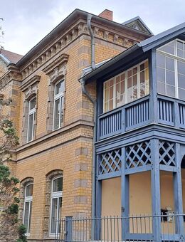 Denkmalgeschütztes Mehrfamilienhaus mit großem Grundstück - Bitterfeld-Wolfen