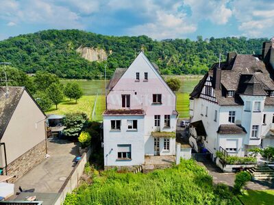 Gründerzeitvilla mit 3 Wohneinheiten in direkter Rheinlage von Koblenz-Neuendorf -Sanierungsobjekt-