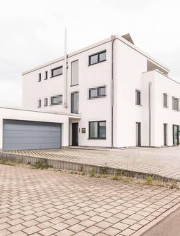 Penthouse-Wohnung mit moderner Gewerbeeinheit in Bad Saulgau - Bad Saulgau
