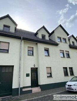 gepflegtes Mehrfamilienhaus mit neuer Gasheizung und einer Photovoltaikanlage zu verkaufen - Golßen