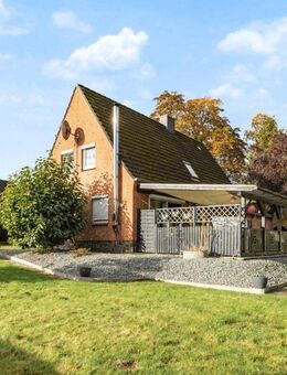 Ländlicher Wohn(t)raum mit großem Grundstück - Klein Gladebrügge