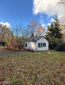 Kleines Wohnhaus auf riesigen Parkgrundstück! (Erbbaurecht) - Hamburg