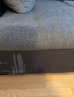 Sofa mit gebrauchsspuren zu verschenken - Korntal-Münchingen