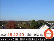 Lichtdurchflutete großzügige Penthousewhg. mit toller Aussicht in Mülheim-Saarn, mit Dachterrasse, Tiefgaragenstellplatz, Stellplätze, Aufzug u.v.m.! - Mülheim (Ruhr)