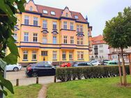 *Nahe Uniklinik* Schöne Erdgeschosswohnung mit moderner EBK, Wannen-/Duschbad & Balkon - Magdeburg