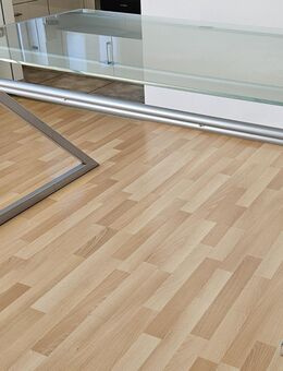 Stabiler, moderner Bürotisch - München