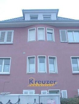 Interessantes vollvermietetes Mehrfamilienhaus mit 4 Einzelgaragen zur Kapitalanl. in Weingarten ! - Weingarten