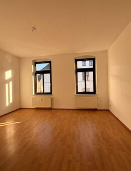 IHR NEUES ZUHAUSE! Große, helle 2-Raumwohnung mit neuem Bad in Bernsdorf! - Chemnitz